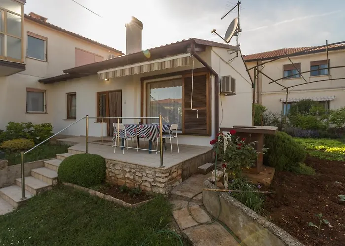 Apartments With A Parking Space Umag - 6992